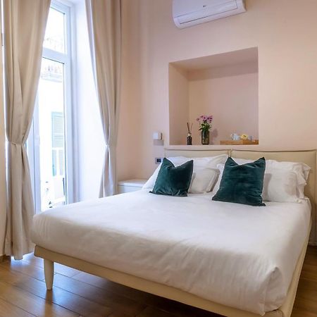 Musto Suites & Rooms Nápoly Kültér fotó